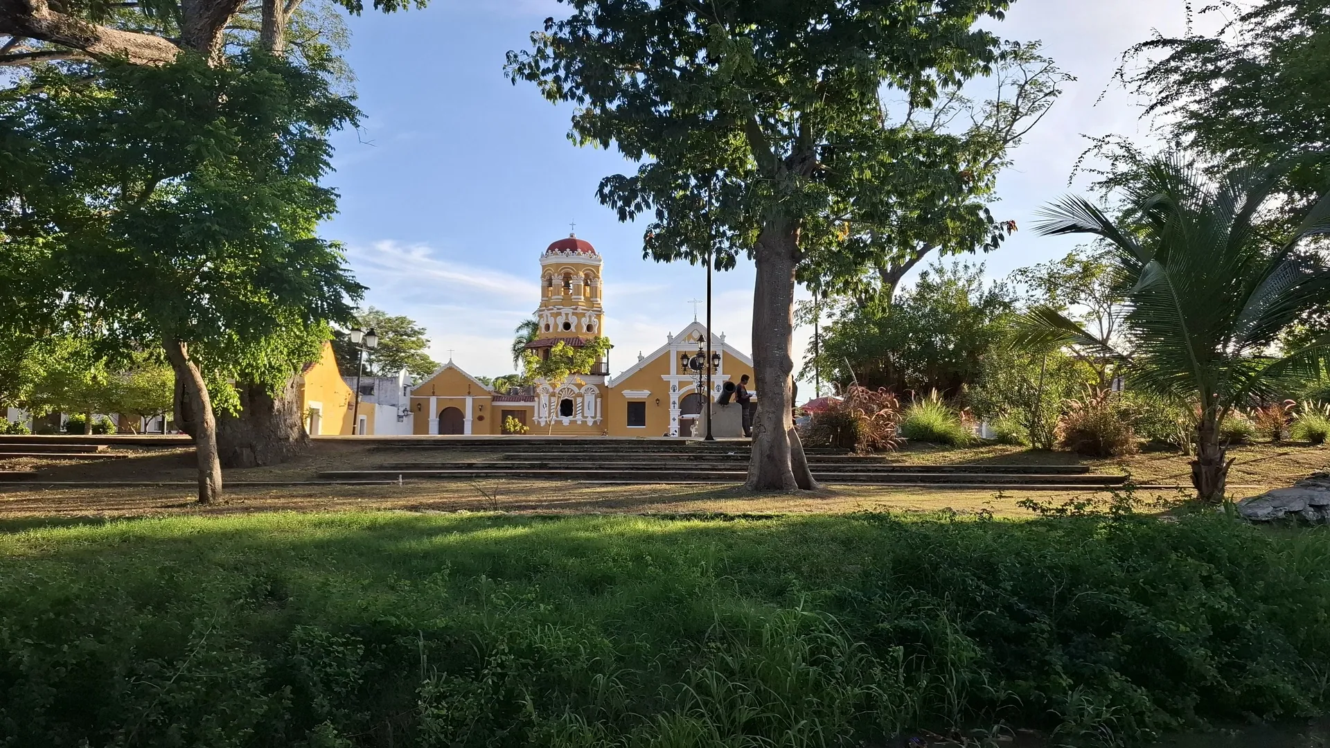 Église et place coloniale de Mompox